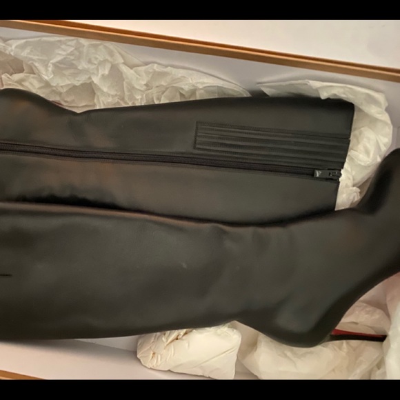 Boots - Picture 5 of 5